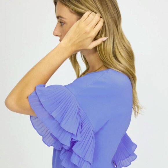 NWT Laura Plissé Ruffle Sleeve Top Vintage Blue Medium - Picture 2 of 10
